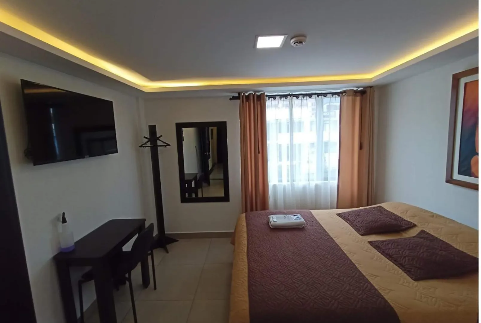 Siena Inn Hostal Quito Guest house